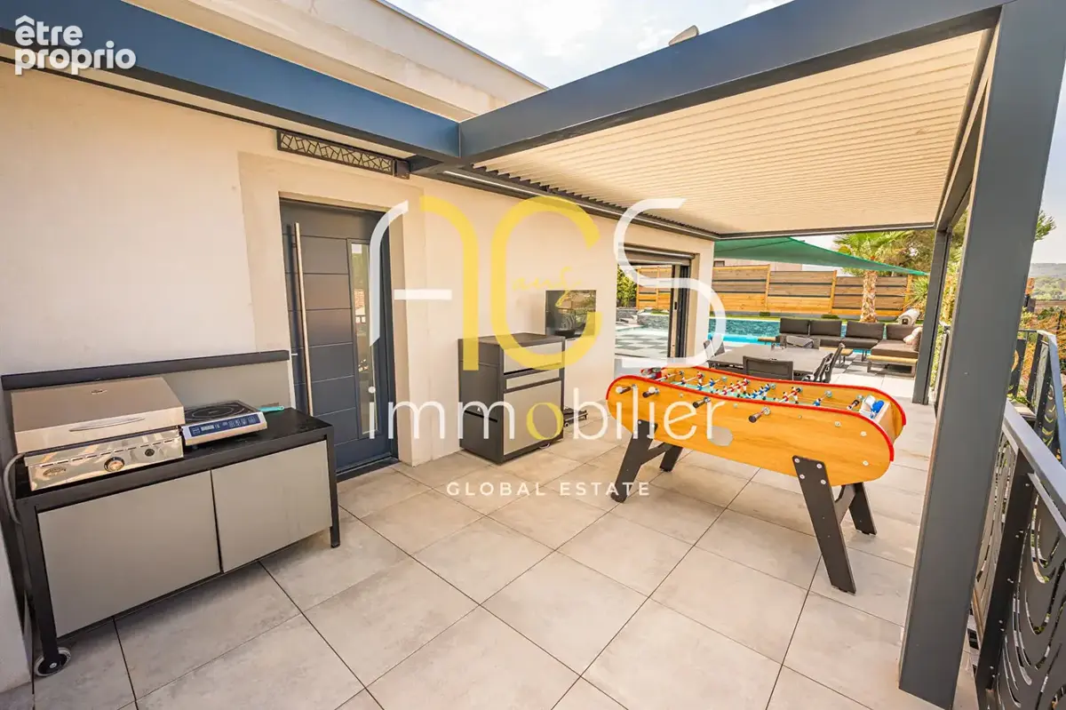 Achat Vente Villa Type 5 185m² Extérieur Jardin Piscine Garage - photo 6