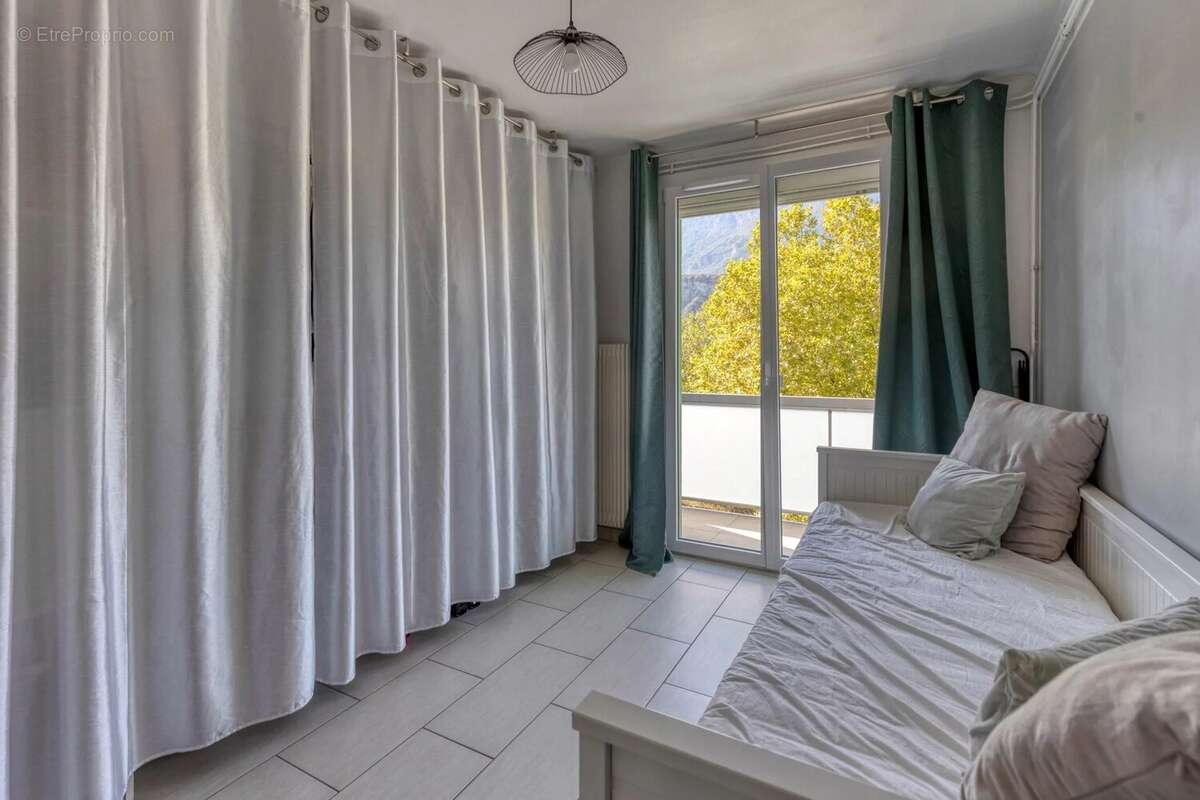 Appartement à ECHIROLLES