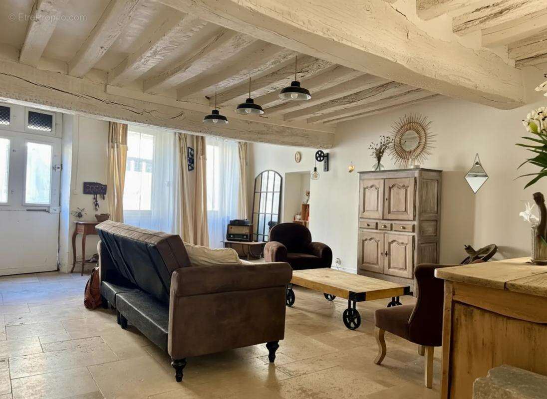 Maison à FAY-AUX-LOGES