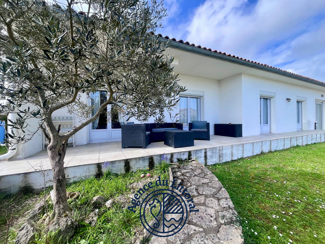 Maison à SAINT-GEORGES-DE-DIDONNE