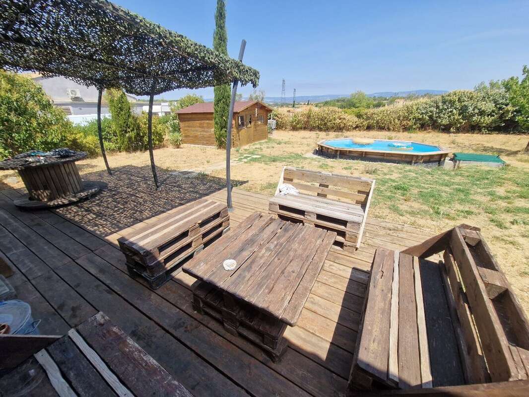 Pavillon de plain pied de type 5 avec piscine et jardin - photo 17