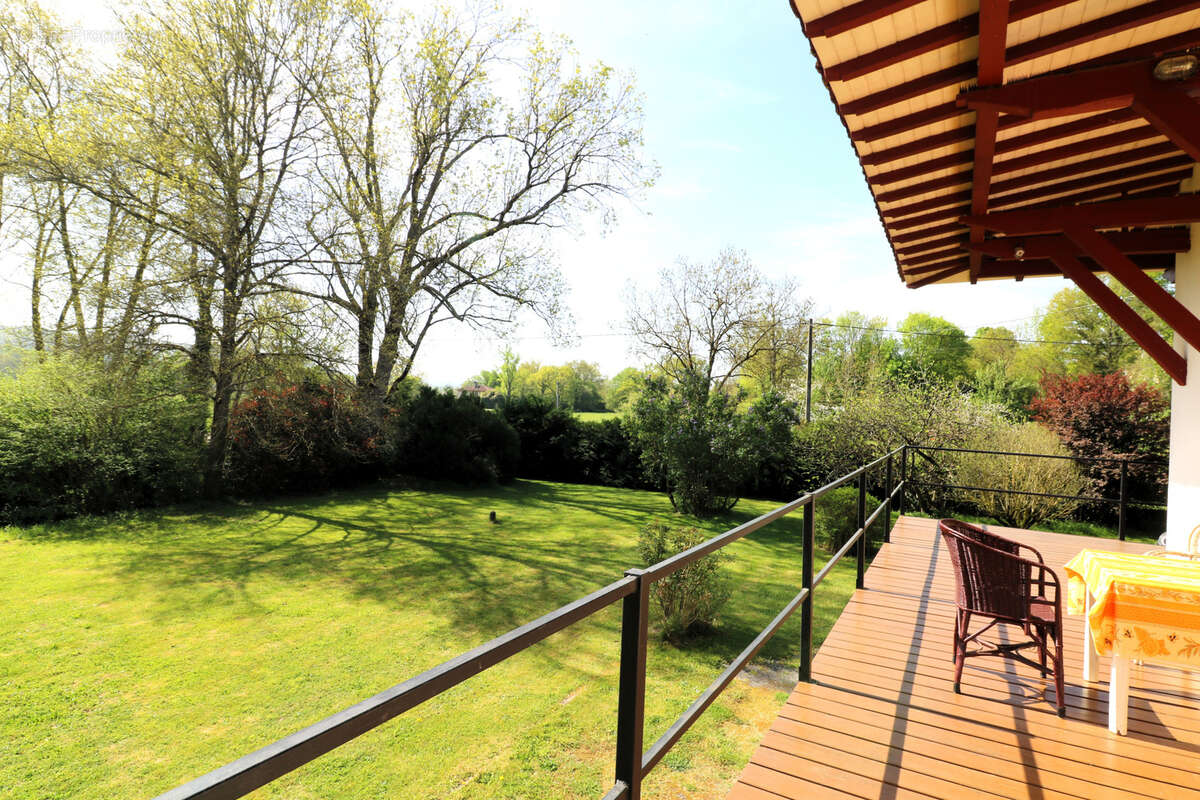 Belle Villa Atypique dans son parc Arboré, piscine chauffée 10x5 + Terrain constructible avec verger - photo 26