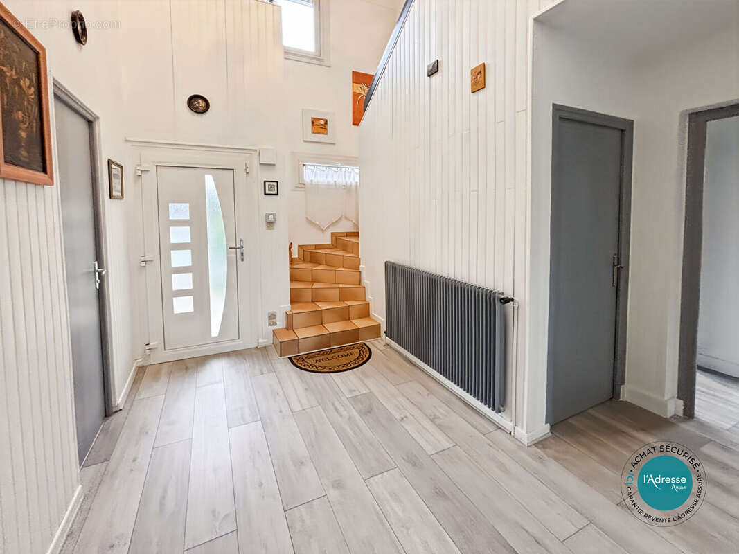 Maison à SAINTRY-SUR-SEINE