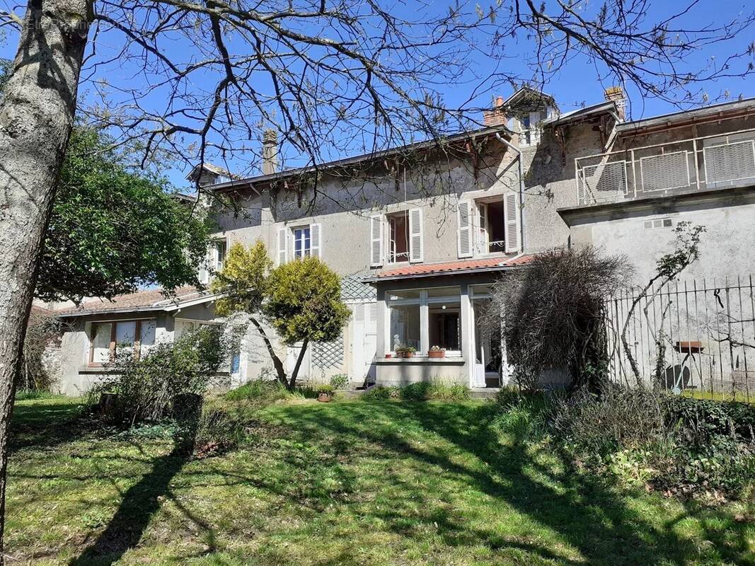 Maison à BRESSUIRE