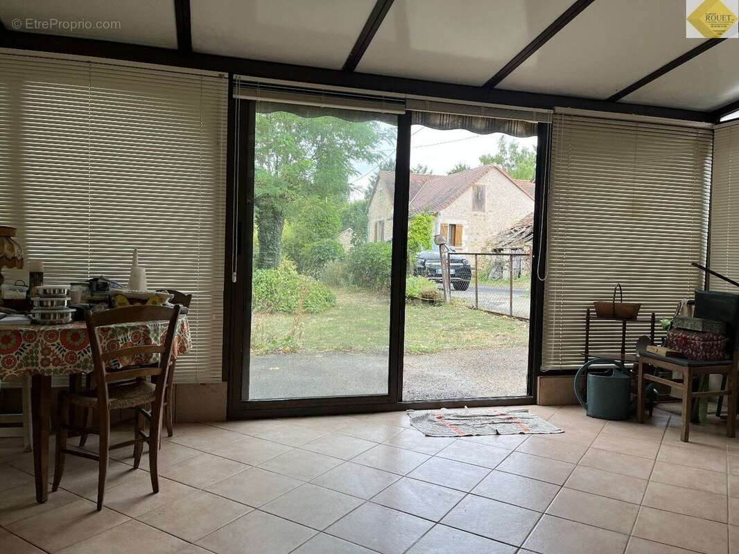 Maison à SAINT-PIERRE-DE-MAILLE