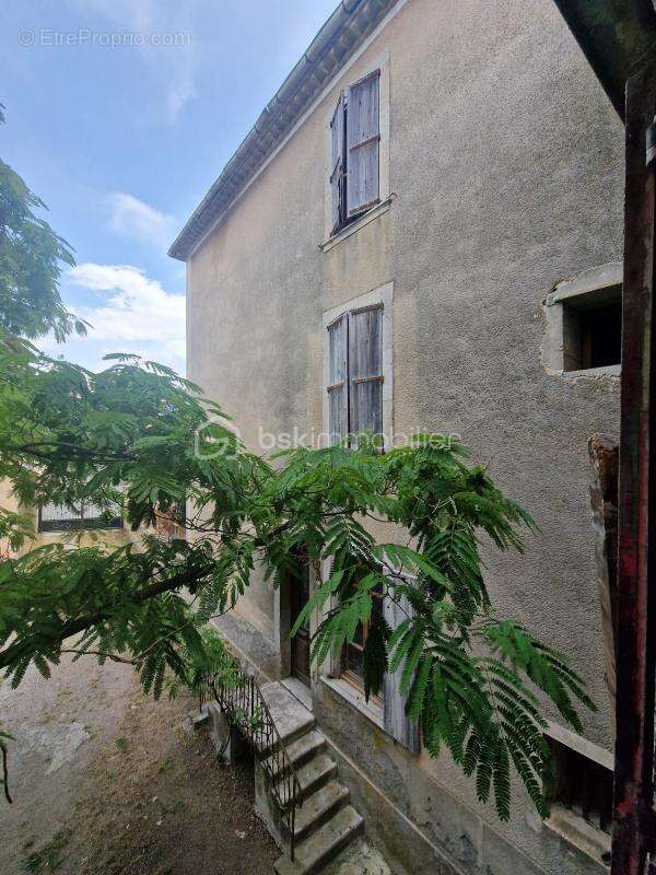 Maison à SAINT-JEAN-DE-BARROU