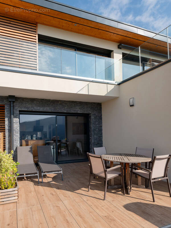 Maison à SAINT-JORIOZ