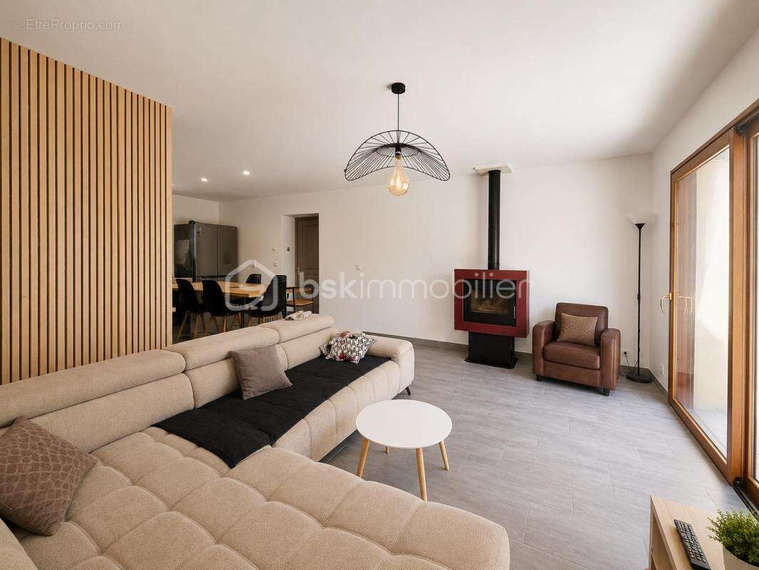 Maison contemporaine 150 m² – 4 chambres, suite parentale, double garage et grand terrain aux portes de Redon - photo 2