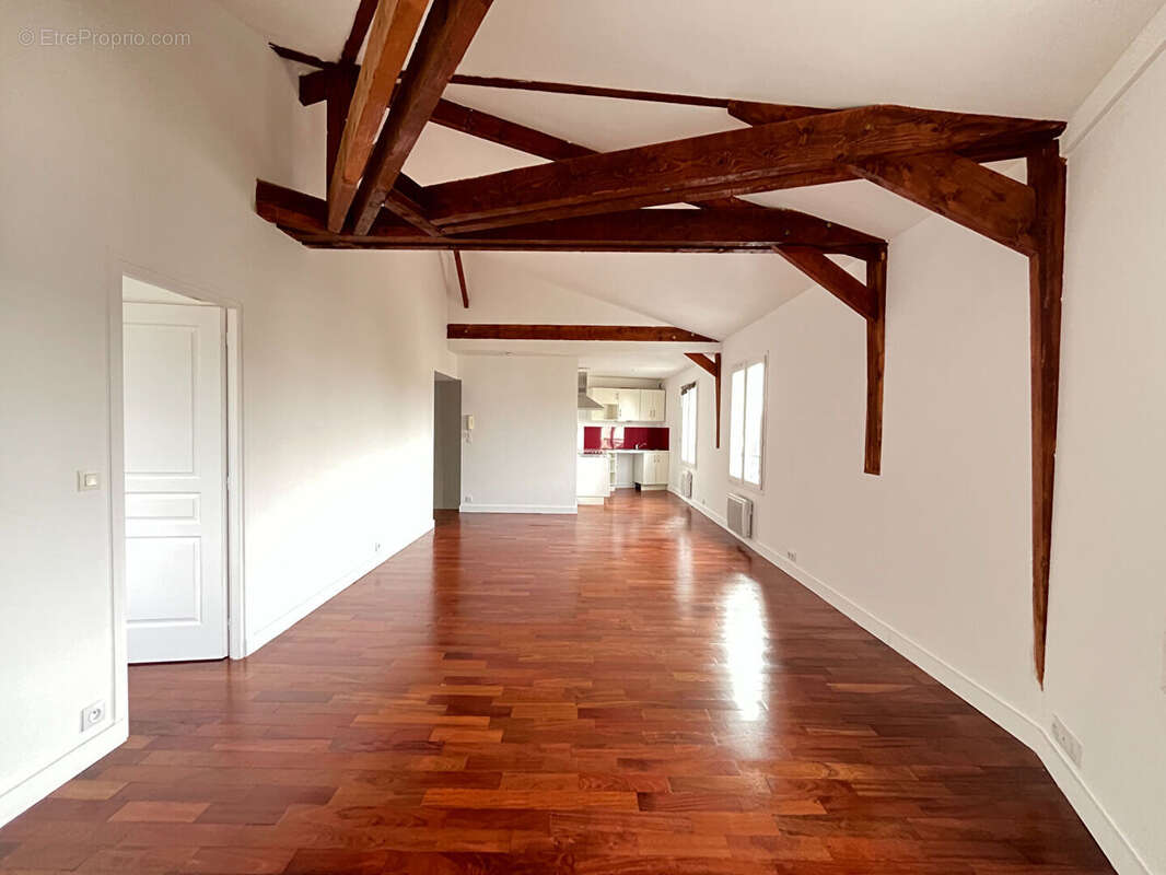 Appartement à SURESNES