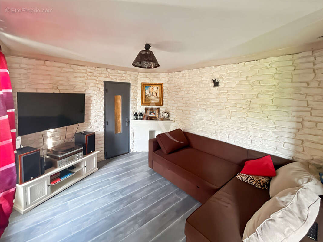 Maison à LES MUREAUX