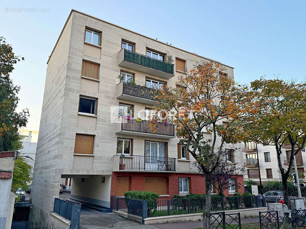 Appartement à SAINT-MAUR-DES-FOSSES