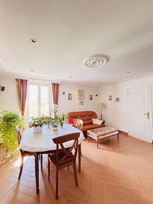 Appartement 64 m² à La Motte  - photo 2