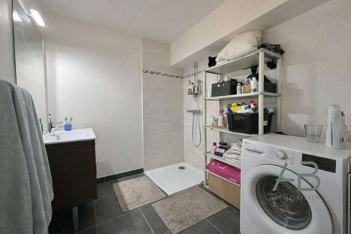 Appartement 47 m² à Lille  - photo 7