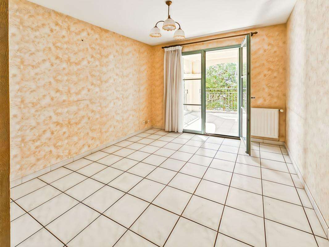 Appartement à UZES