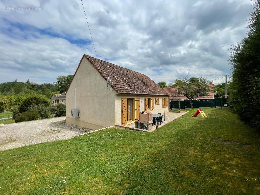 Maison à CROUY-SUR-OURCQ
