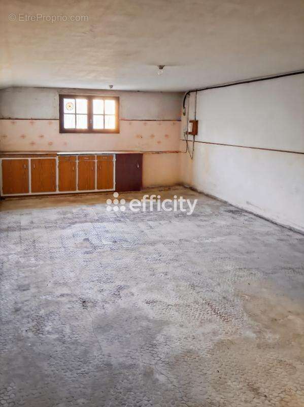 Maison à LE HAUT-CORLAY