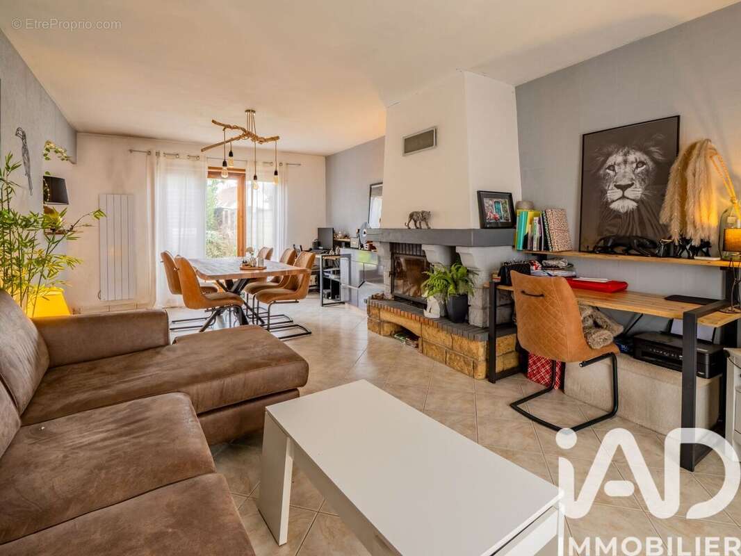 Photo 2 - Maison à MOUSSY-LE-NEUF