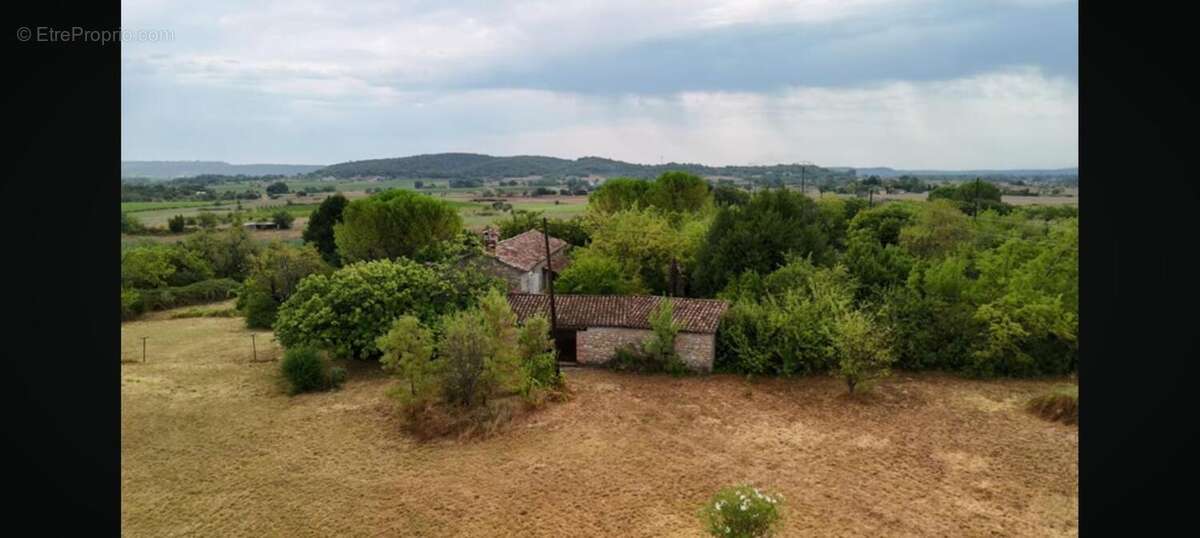 Mas RIBAUTE LES TAVERNES avec terrain plat de 11000 m² - photo 21