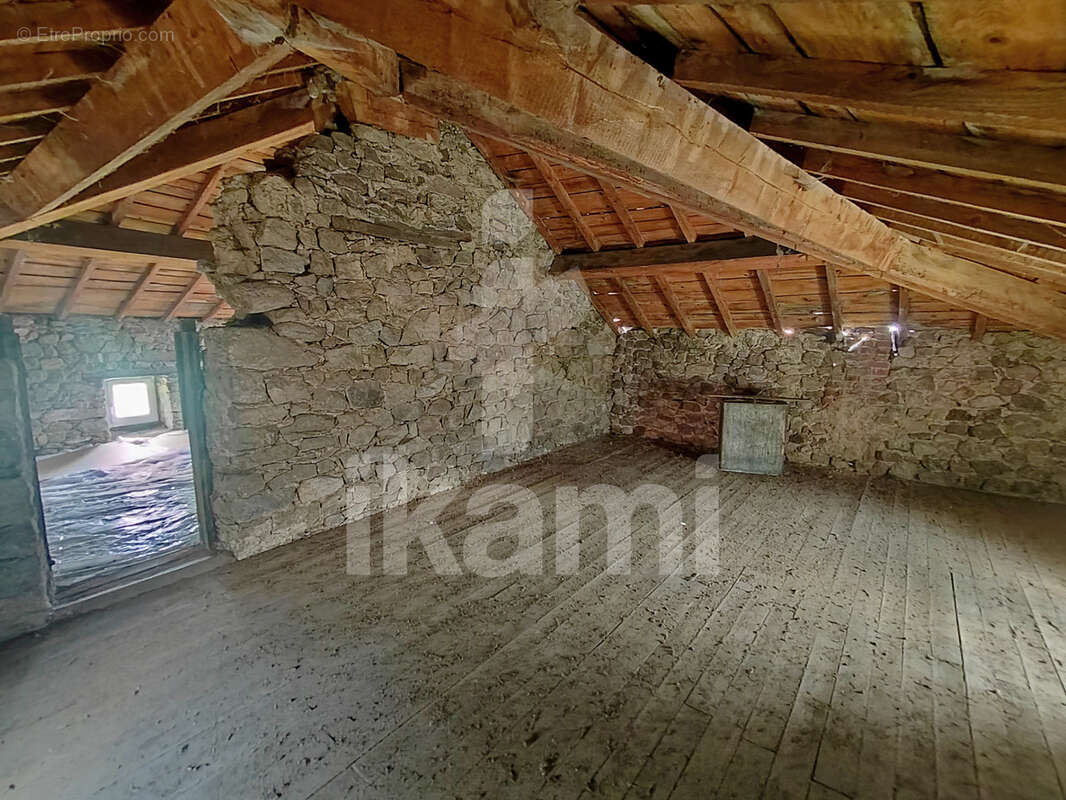 Maison de caractère avec grange - photo 14