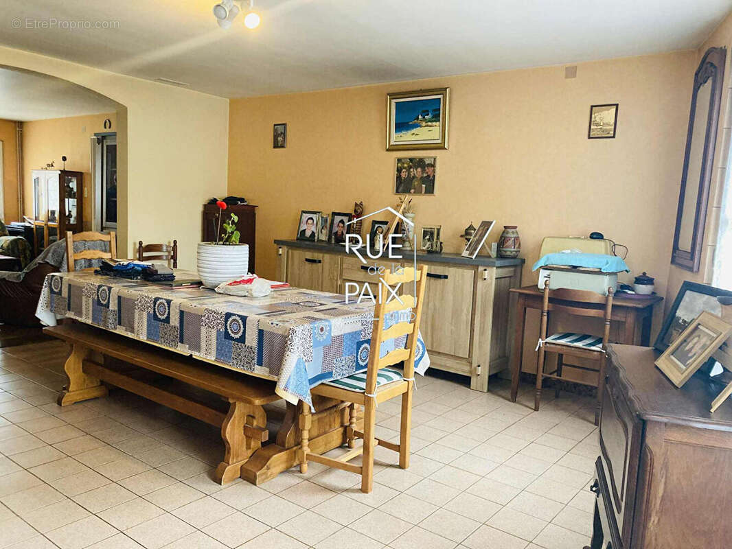 Maison à CHATELLERAULT