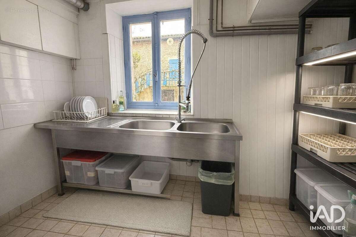 Photo 9 - Commerce à VILLEFAGNAN