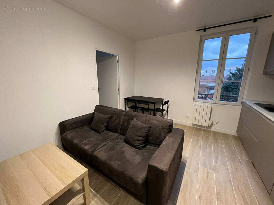 Appartement à AUBERVILLIERS