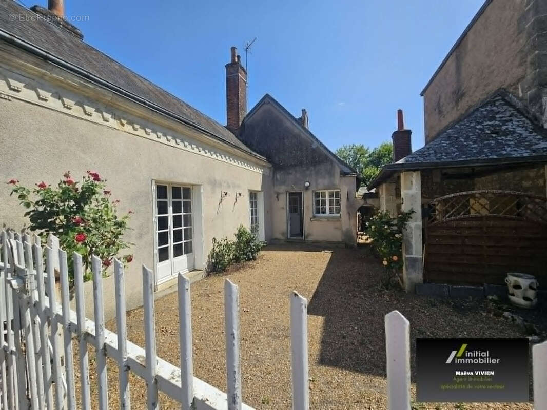 Maison à BEAUMONT-LA-RONCE
