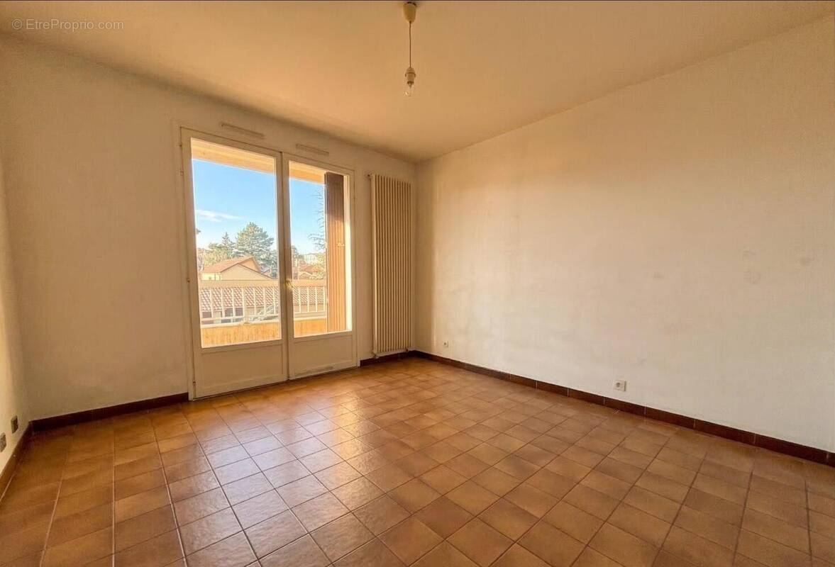 Appartement à ROMANS-SUR-ISERE
