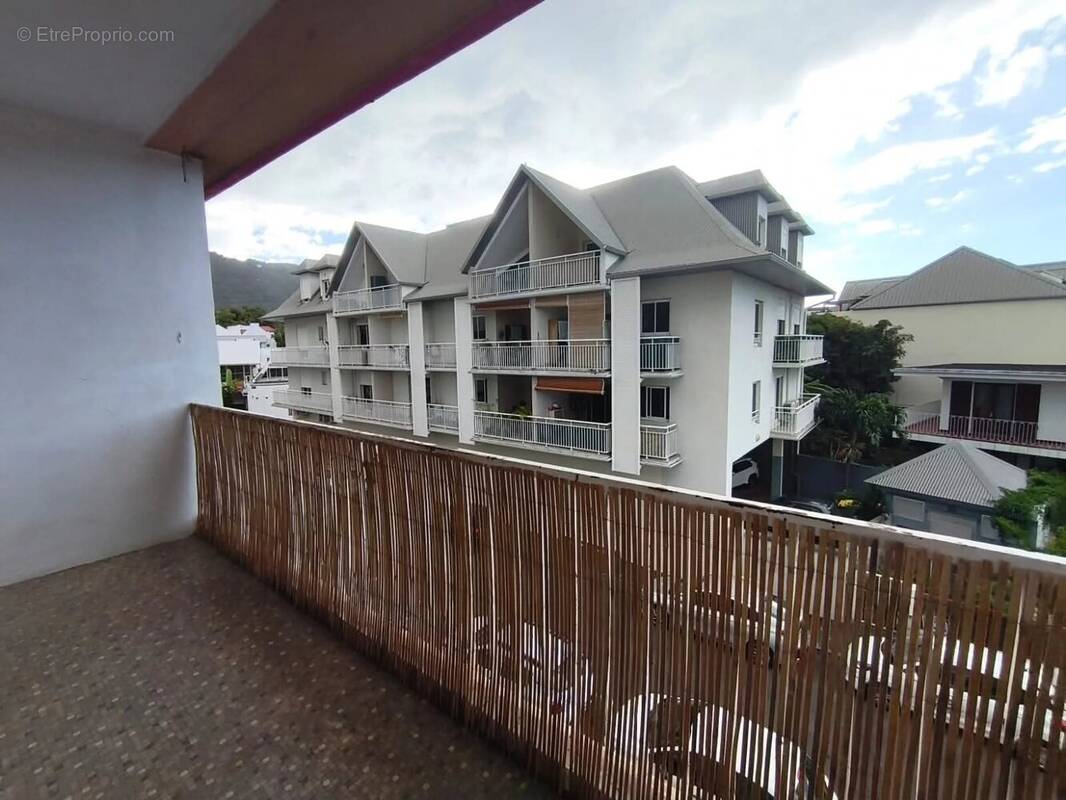 Appartement à SAINT-DENIS