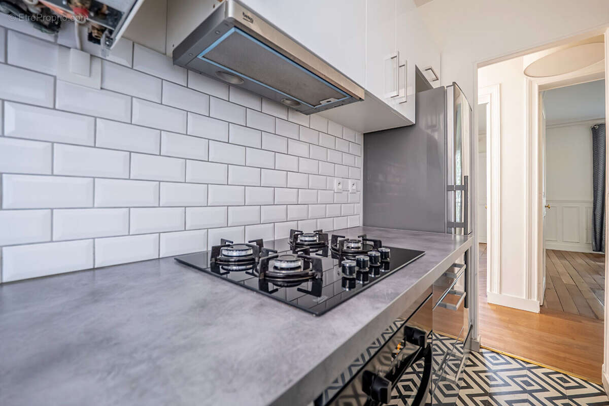 Appartement à PARIS-18E