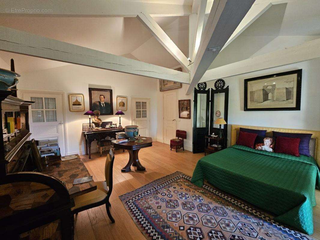 Maison à PORT-SAINTE-MARIE