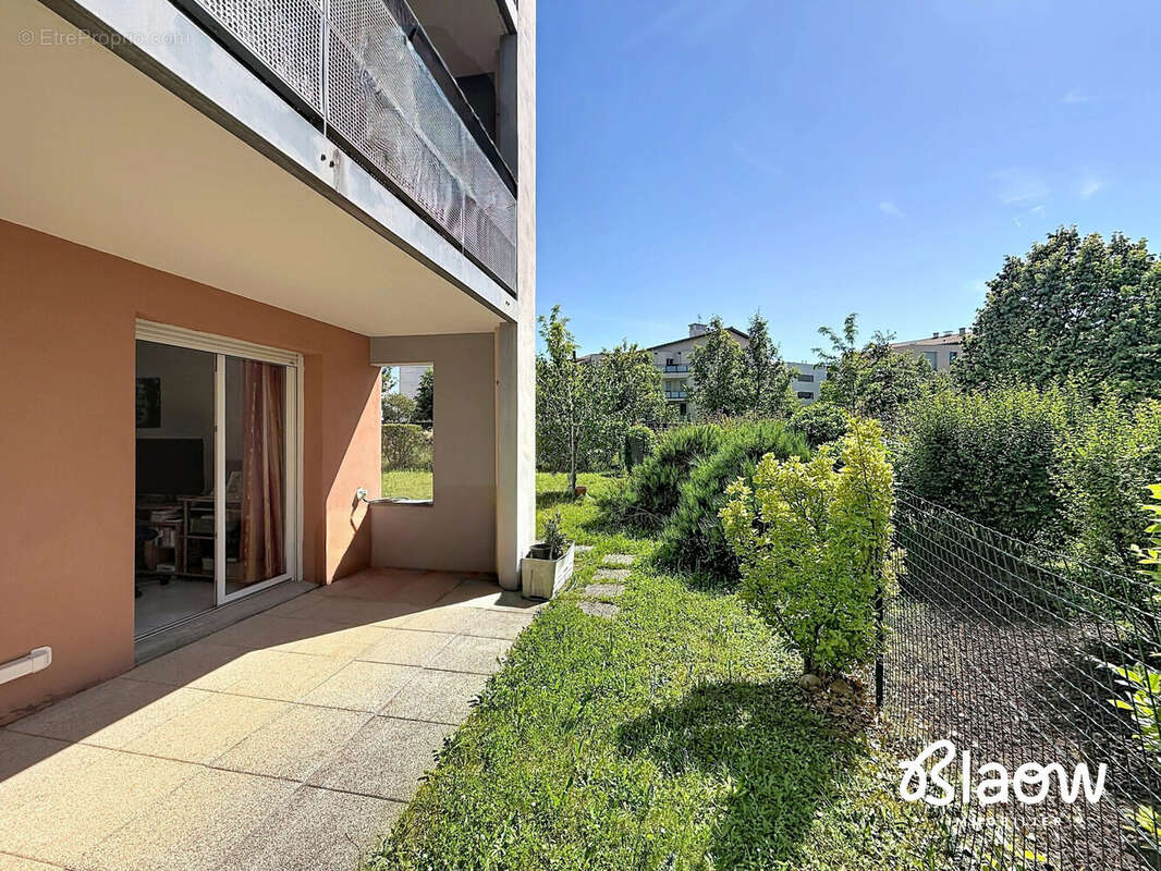 Appartement à MEYZIEU