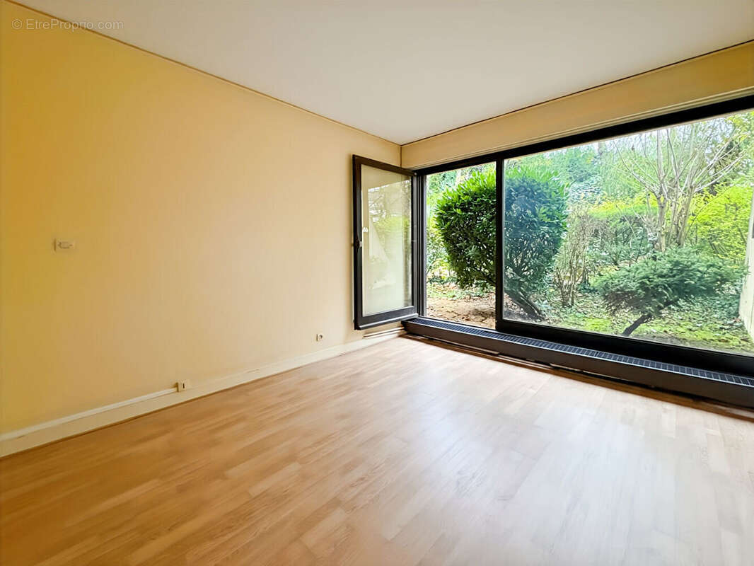 Appartement à VERRIERES-LE-BUISSON