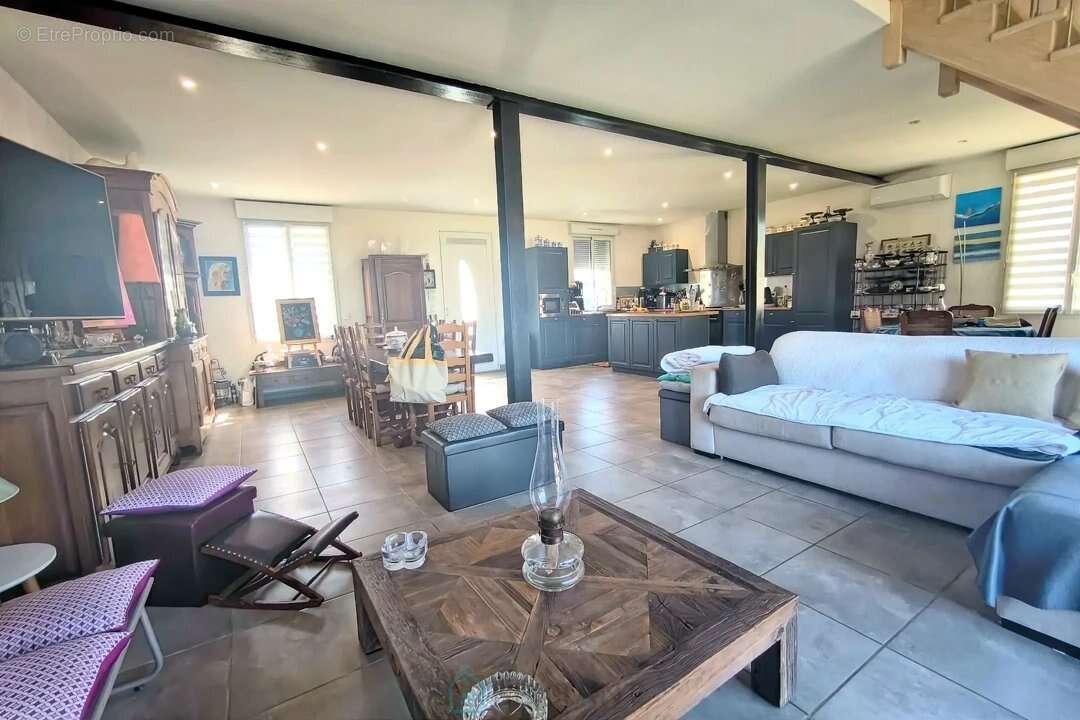 Maison entierement renovee en bord de dordogne - photo 4