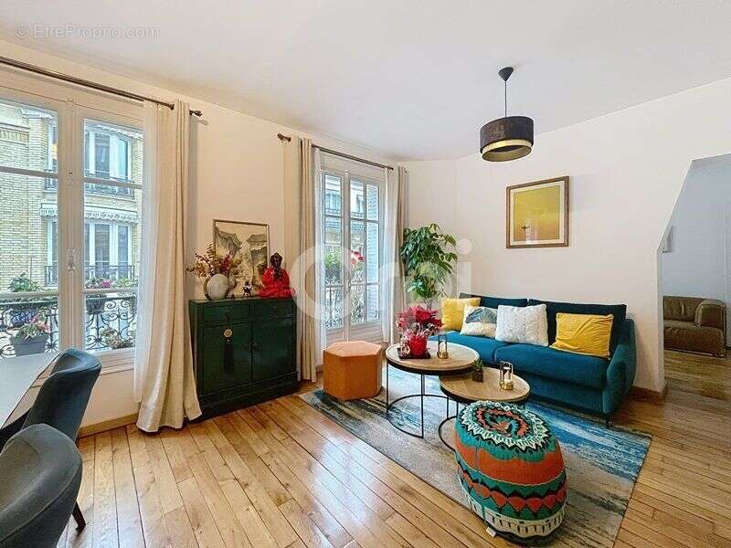Appartement à PARIS-15E
