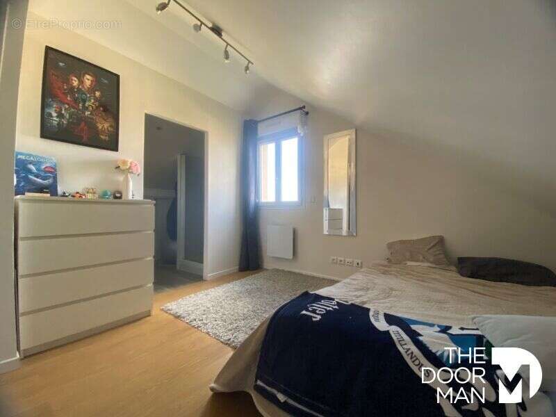 Appartement à LE PERRAY-EN-YVELINES