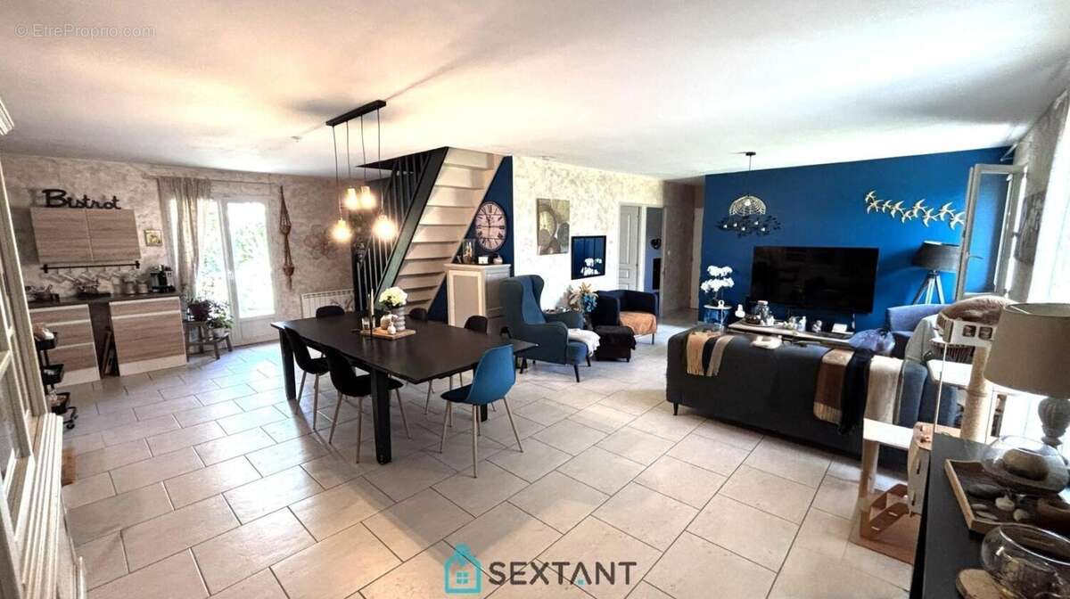 Maison familiale contemporaine de 155 m² sur 1 200 m² de terrain - photo 2