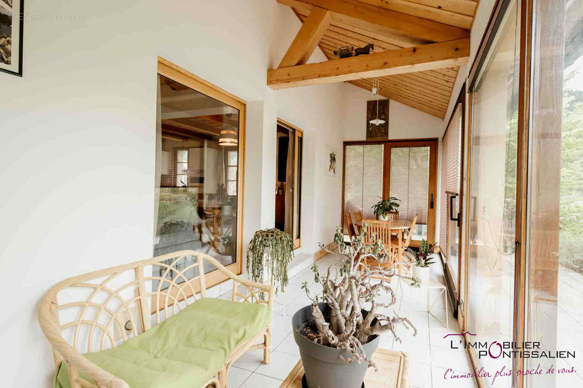 Maison à MAISONS-DU-BOIS-LIEVREMONT