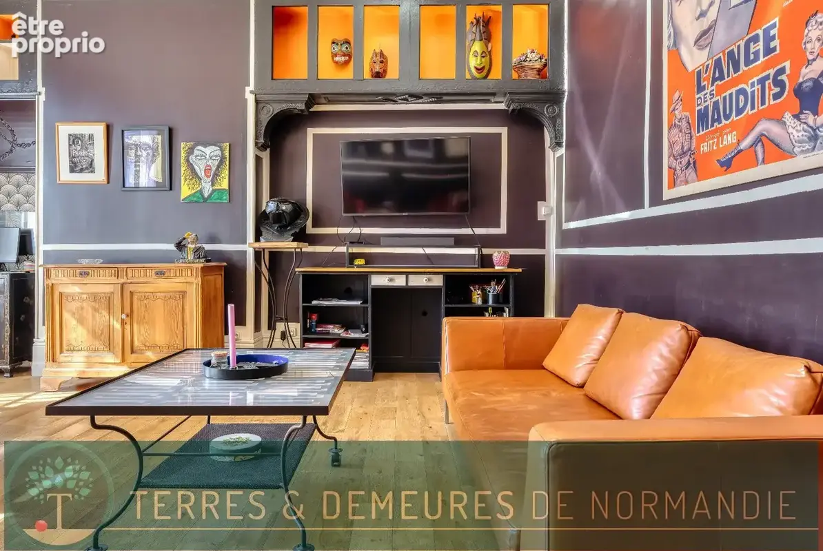 À proximité immédiate du centre-ville de Dieppe, élégant appartement de 65,80m² au 1er étage d'une maison de maître édifiée fin  - photo 5