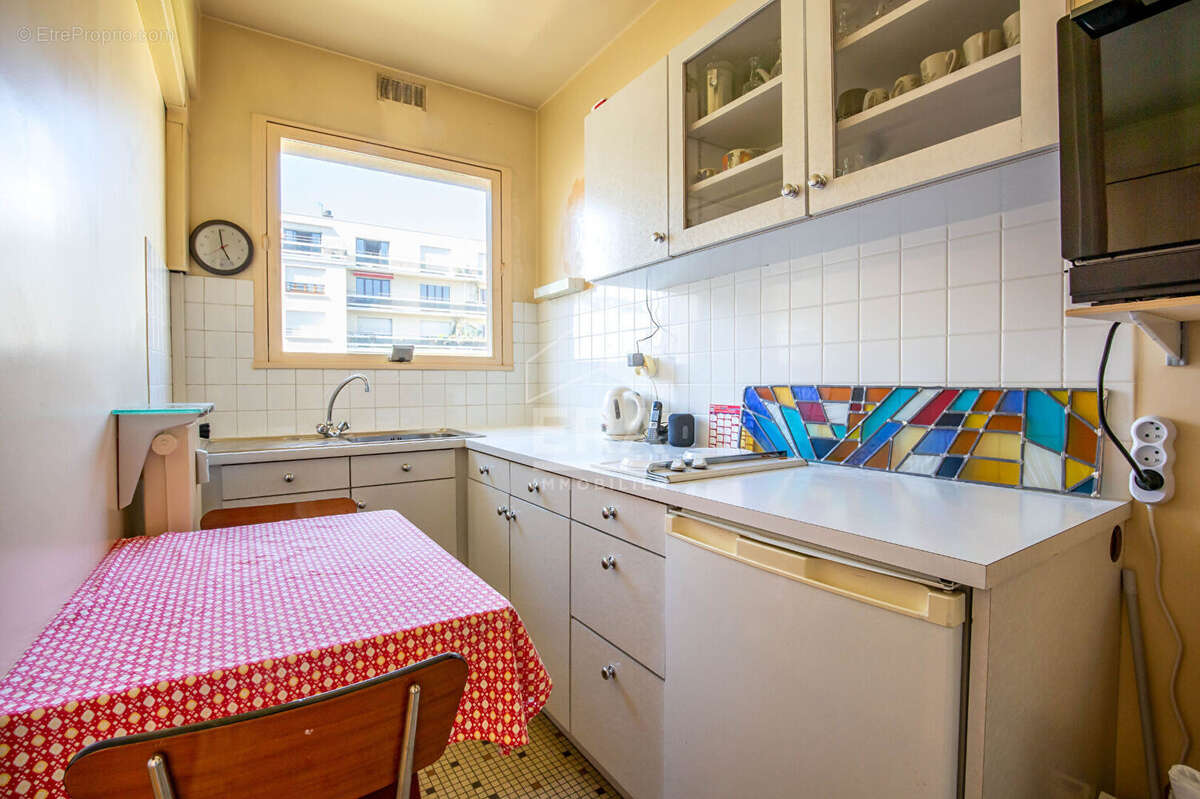 Appartement à PARIS-12E