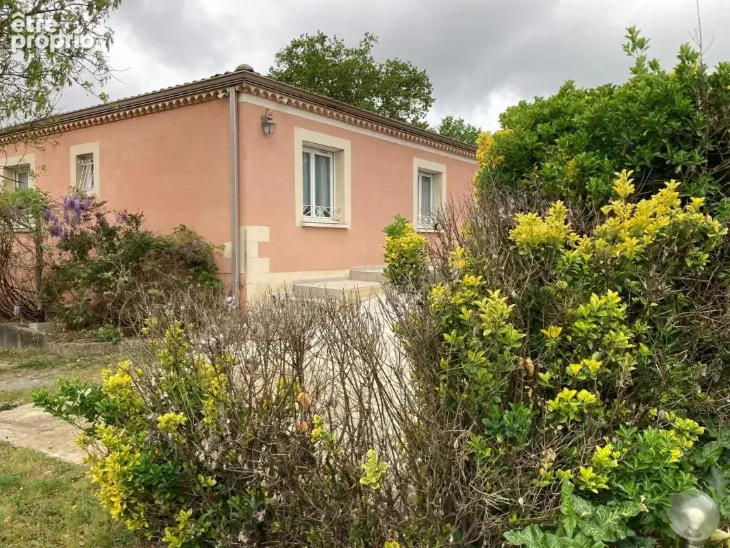 Rare propriété avec piscine intérieure! - photo 2