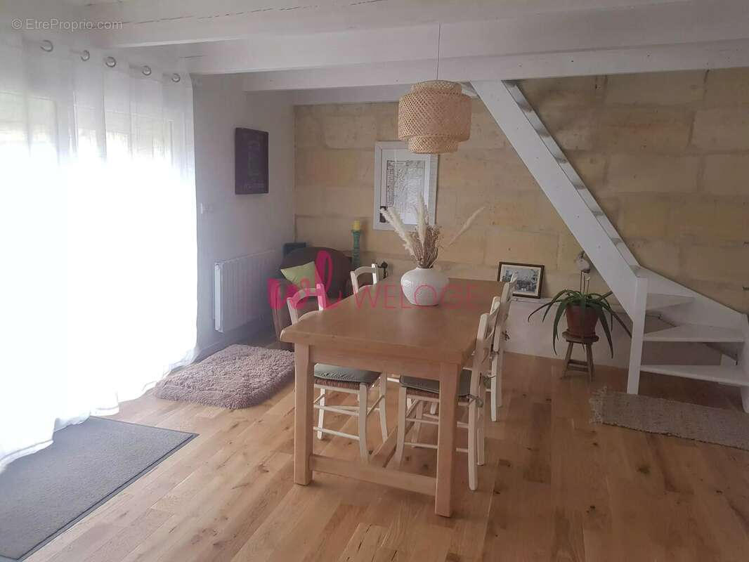 Maison à SADIRAC