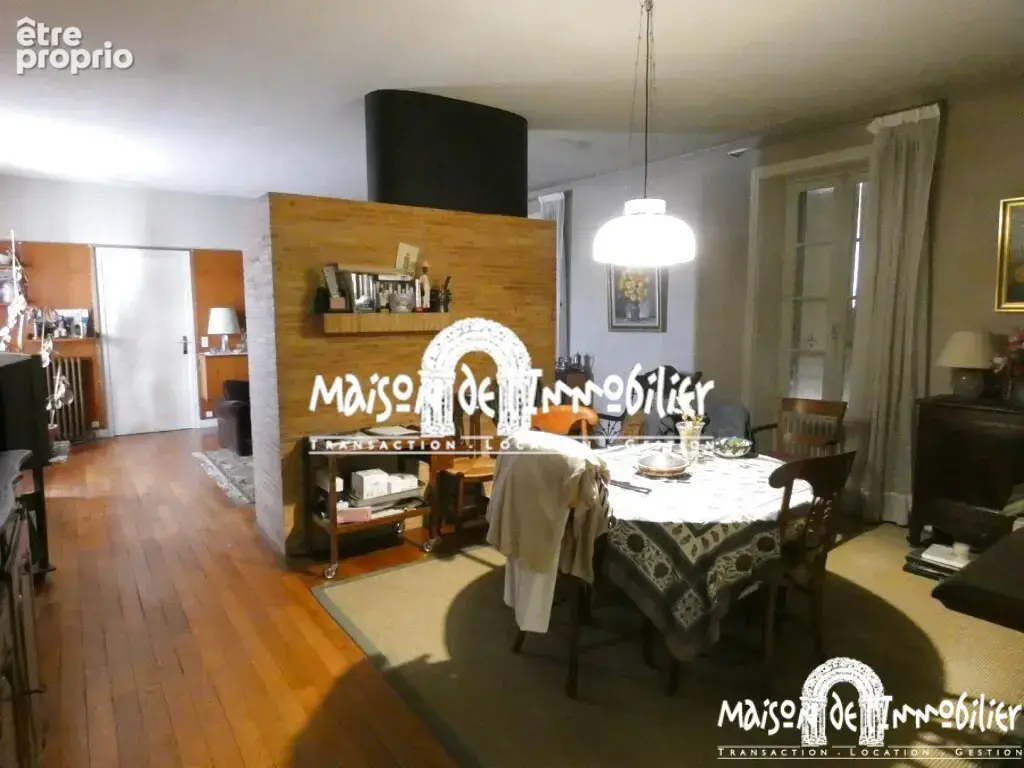 A vendre à COGNAC - Immeuble locatif à réhabiliter - 680m2 - photo 9
