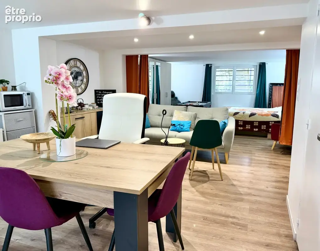 Maison à vendre à VILLERS ALLERAND (51), une maison principale sur deux niveaux, un logement indépendant, une piscine extérieure - photo 9