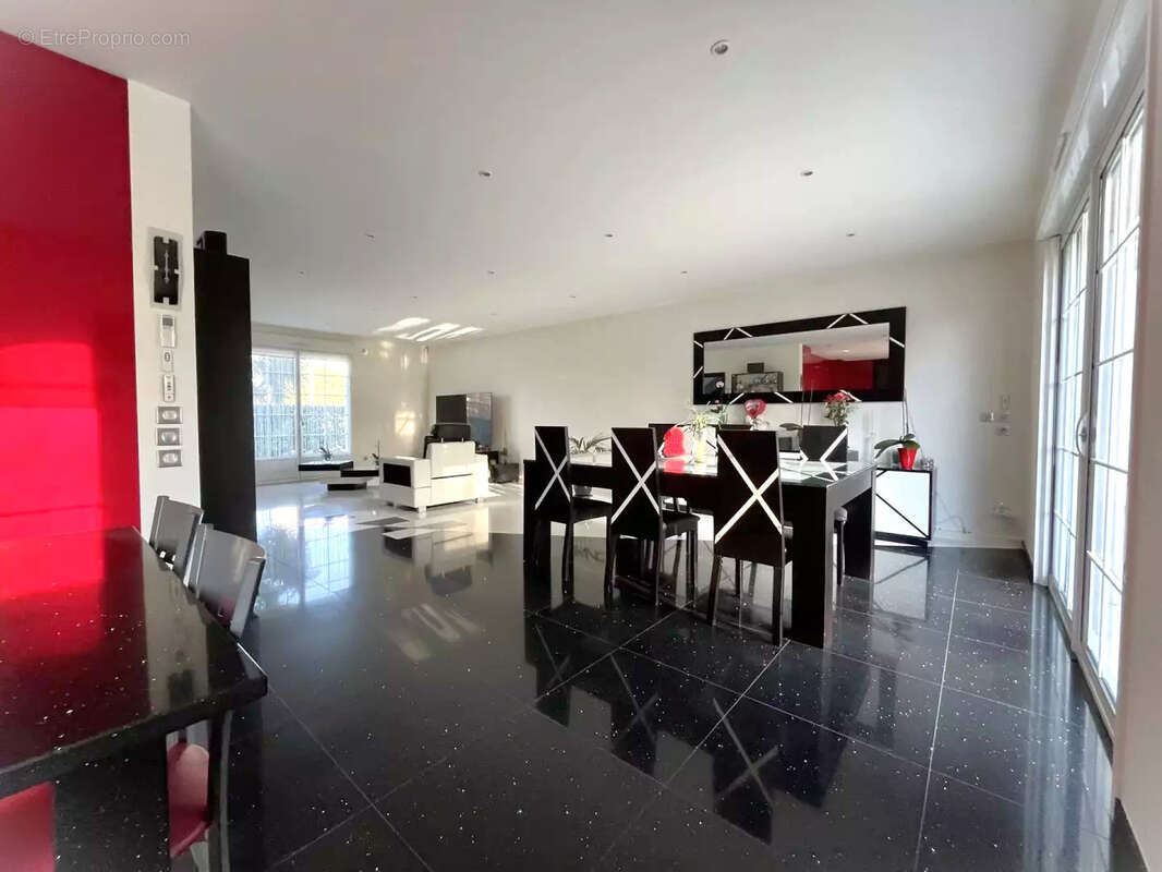 Magnifique maison directement sur le golf d'Ormesson - photo 6