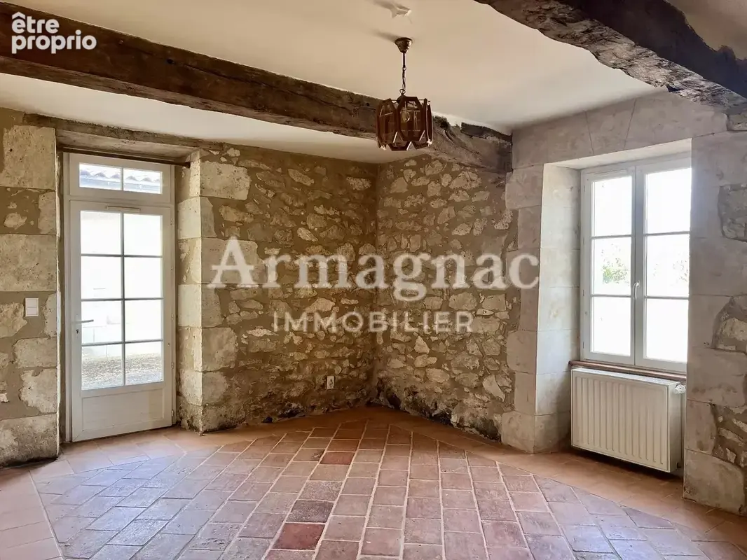 Propriété en pierre, dépendances et garage - photo 9