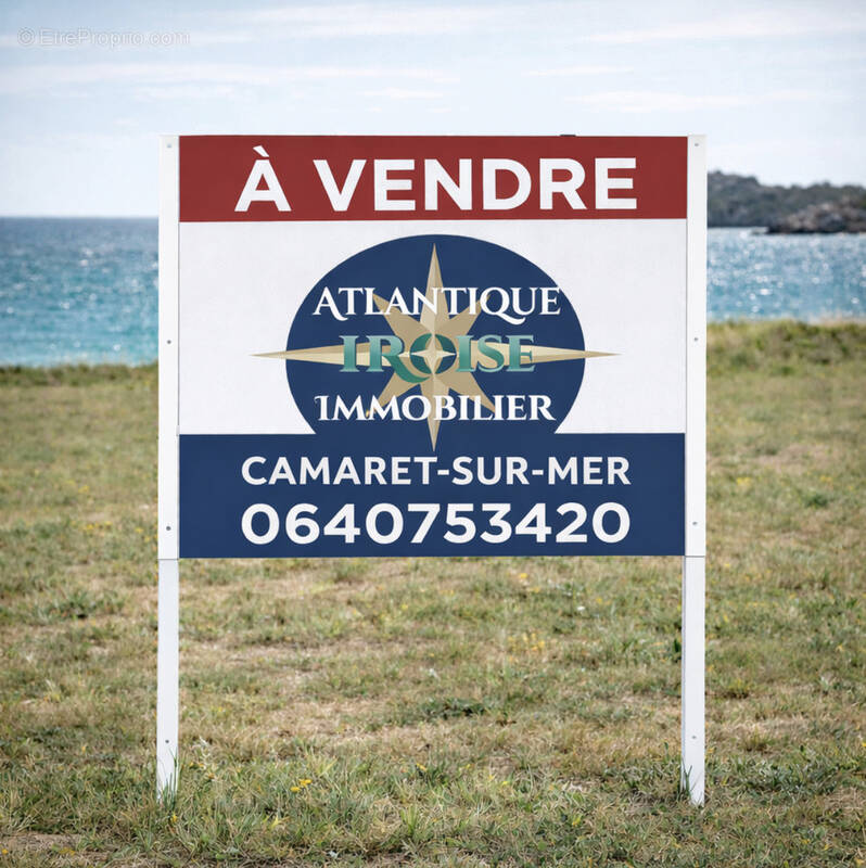 Terrain à CAMARET-SUR-MER