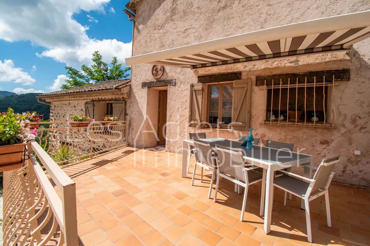 Maison à LES ADRETS-DE-L&#039;ESTEREL