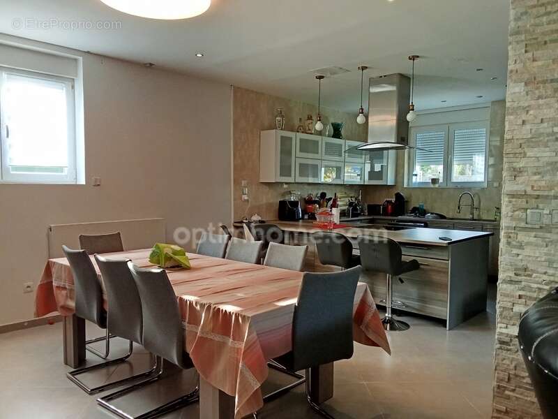 Maison à CHALETTE-SUR-LOING