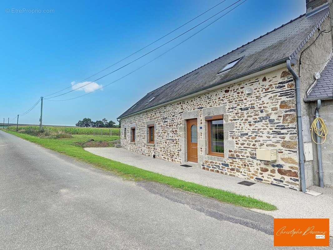 Photo 2 - Maison à JAVRON-LES-CHAPELLES